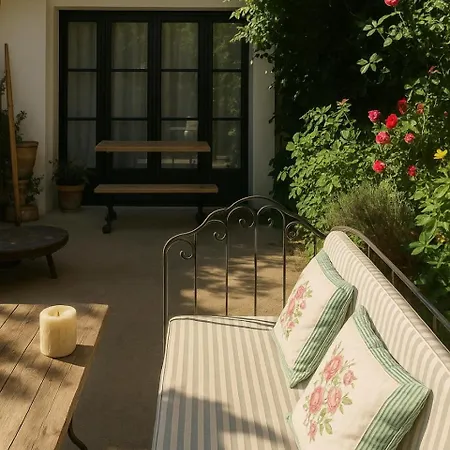 De Maitre Centre Village La Chapelle Apartment