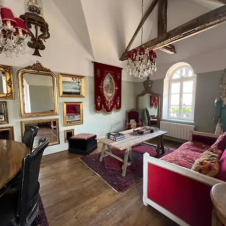 De Maitre Centre Village La Chapelle Apartment